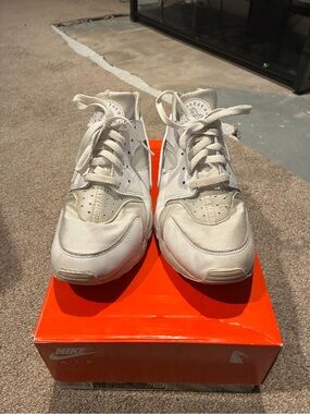 Nike White Air Huraches